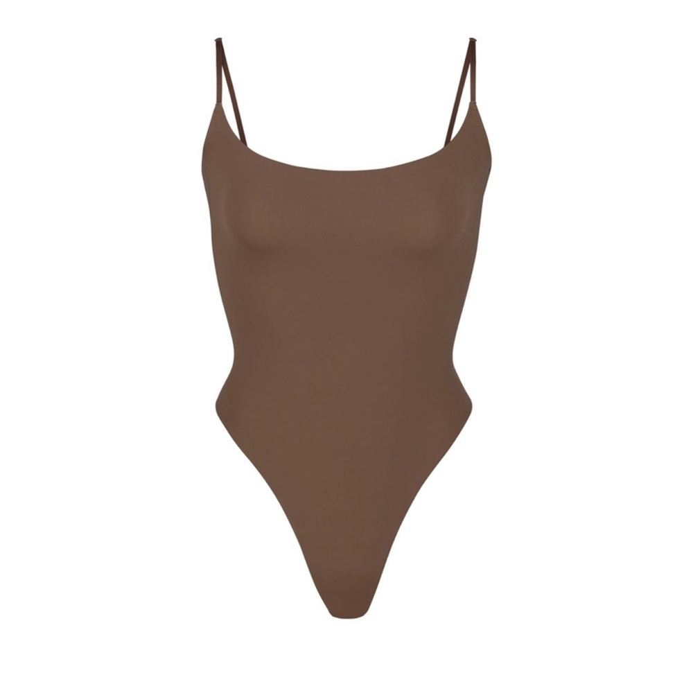 Skims fits everybody cami bodysuit